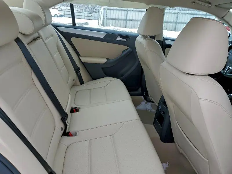 2014 VOLKSWAGEN JETTA SE  