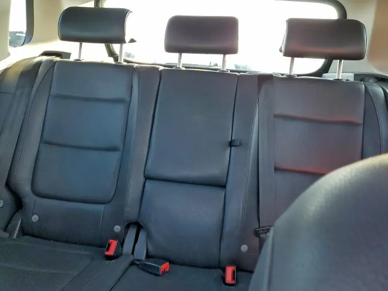 2010 VOLKSWAGEN TIGUAN S  