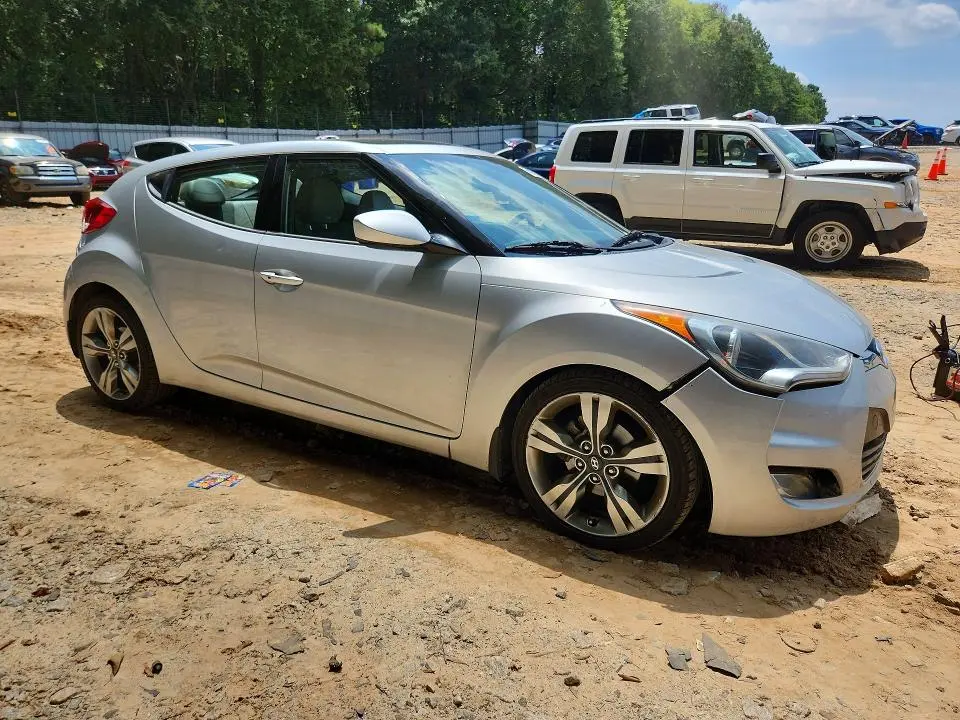 2012 HYUNDAI VELOSTER BASE  
