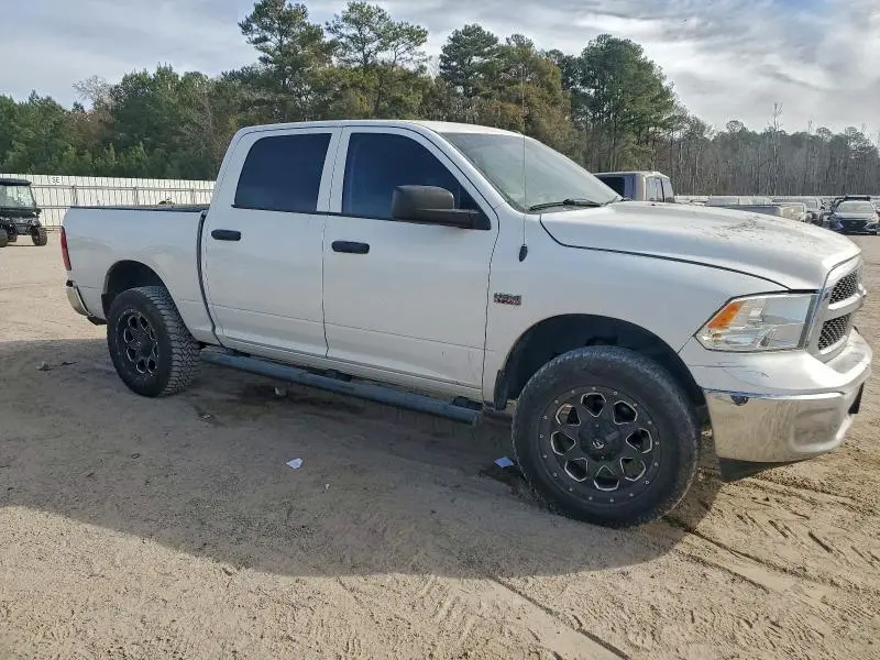 2016 RAM 1500 ST  
