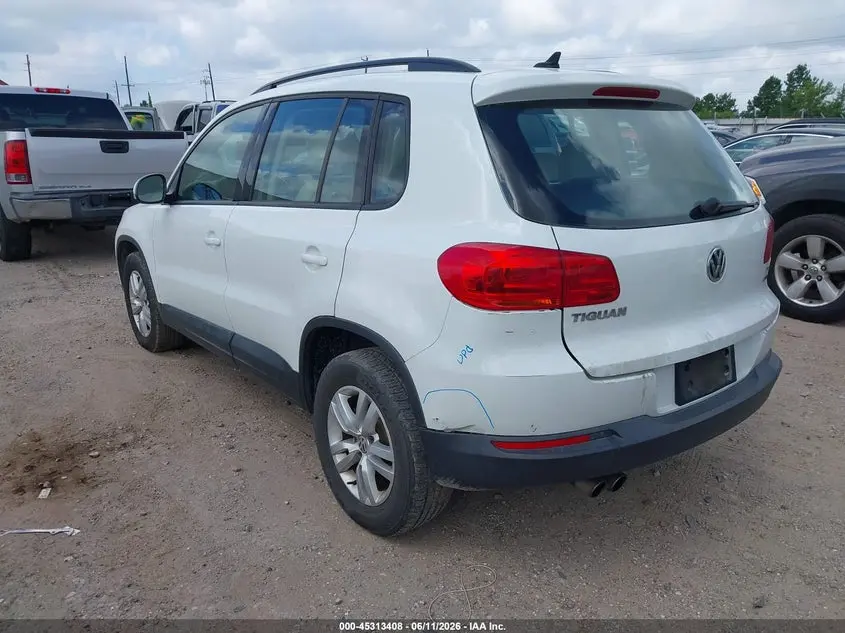 2017 VOLKSWAGEN TIGUAN  