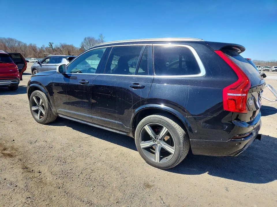 2017 VOLVO XC90 T6  