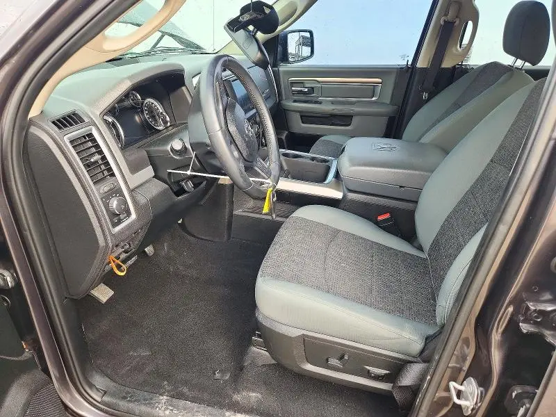 2018 RAM 1500 SLT  