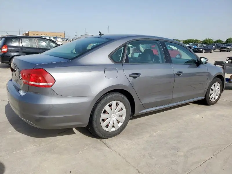 2013 VOLKSWAGEN PASSAT S
