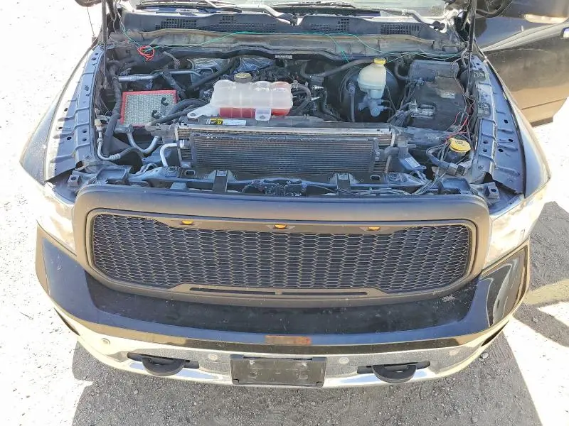 2015 RAM 1500 SLT  