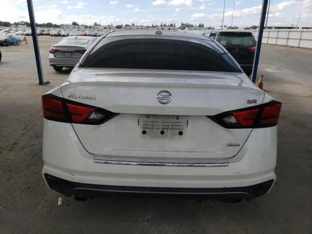 2019 NISSAN ALTIMA SR