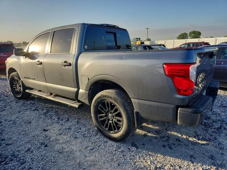 2018 NISSAN TITAN SL  