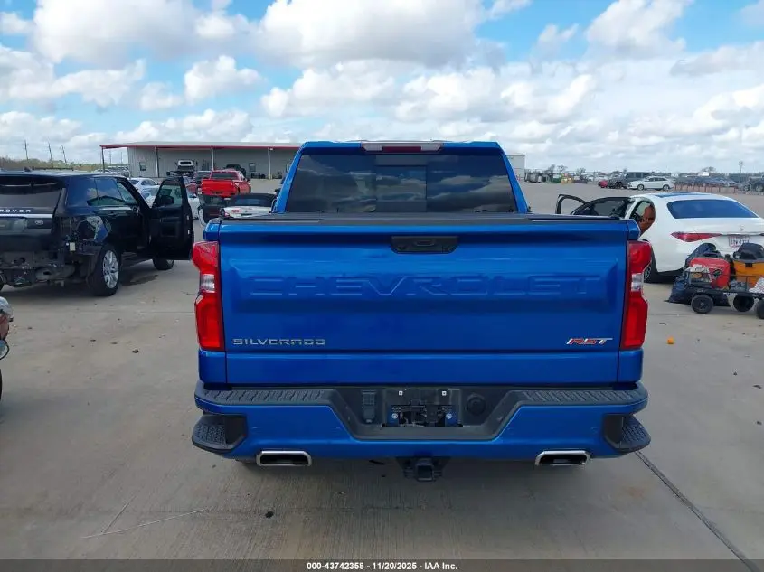 2024 CHEVROLET SILVERADO 1500 4WD  SHORT BED RST
