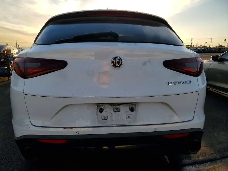2022 ALFA ROMEO STELVIO   
