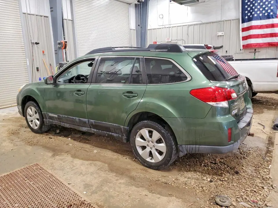2010 SUBARU OUTBACK 2.5I PREMIUM  