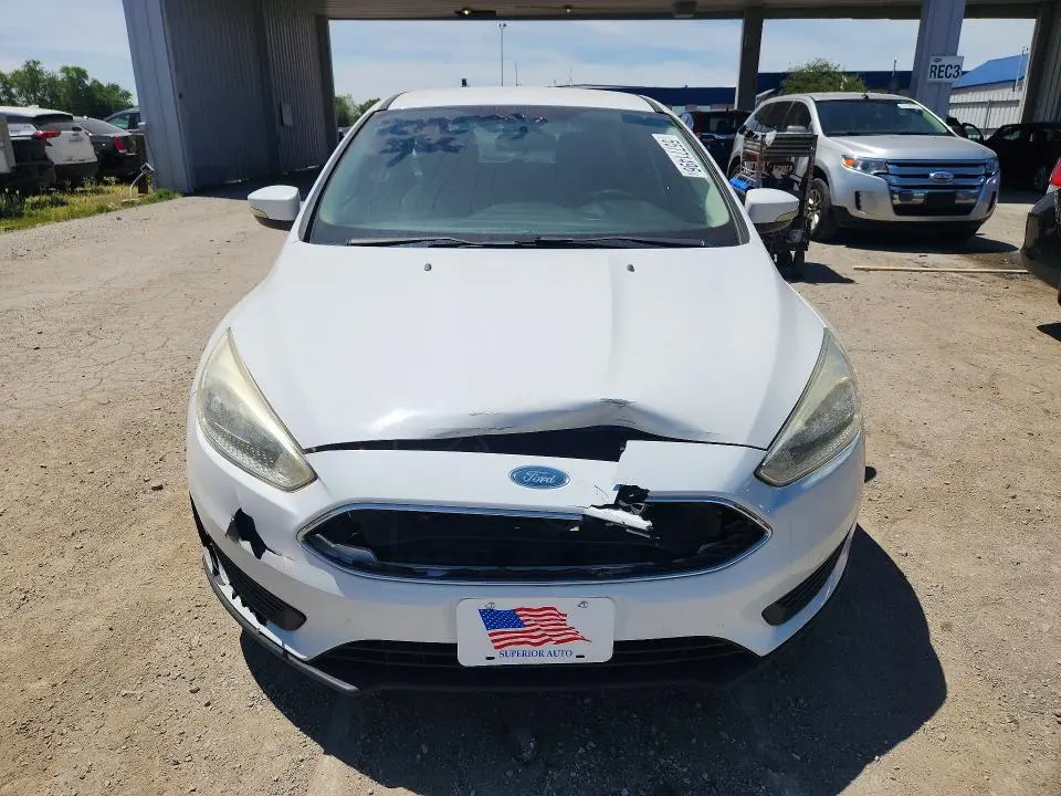 2017 FORD FOCUS SE  