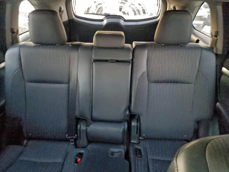 2014 TOYOTA HIGHLANDER LE  