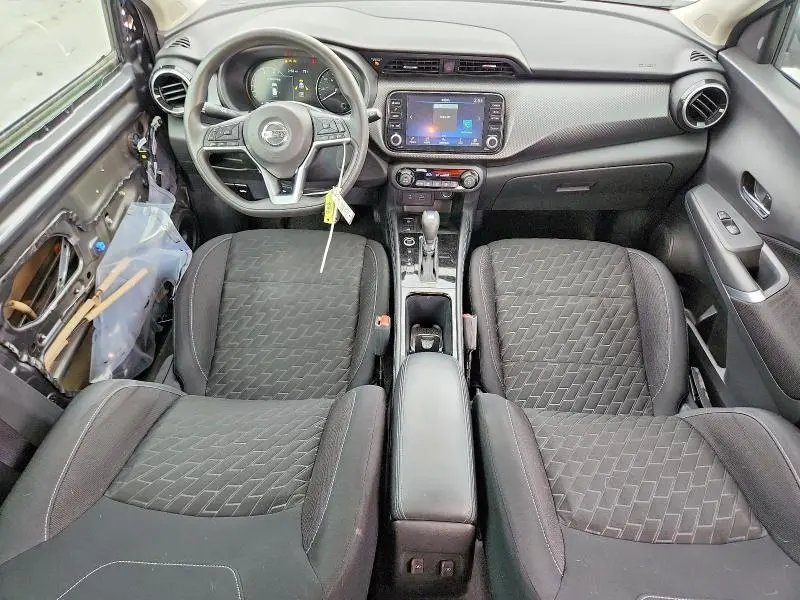 2021 NISSAN KICKS SV  