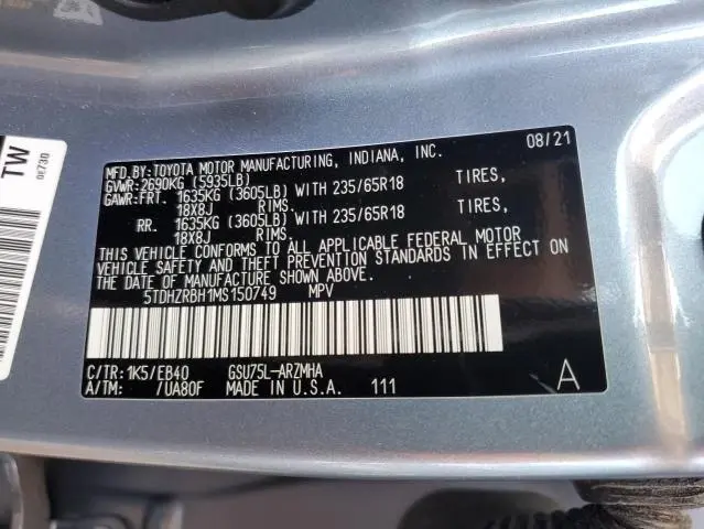 2021 TOYOTA HIGHLANDER XLE  
