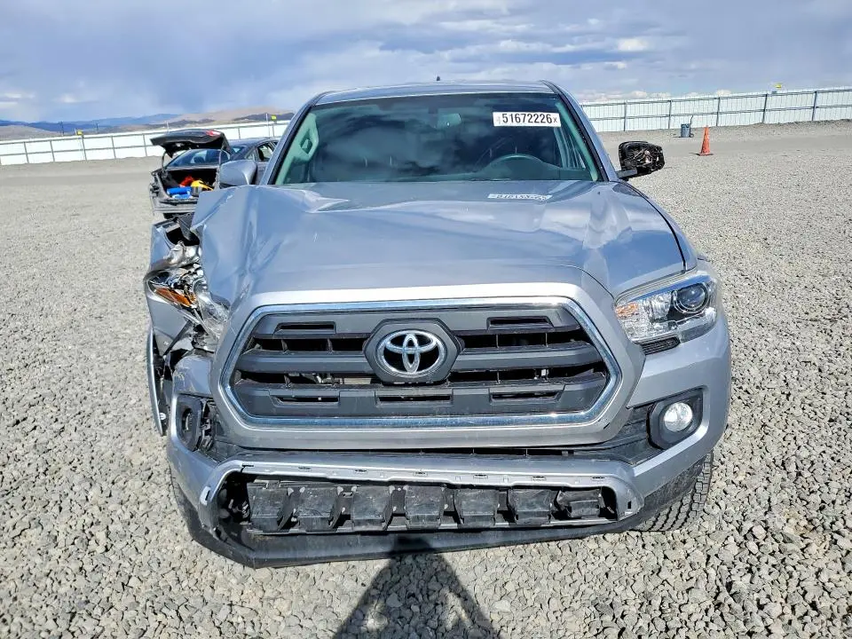 2017 TOYOTA TACOMA SR5 V6  