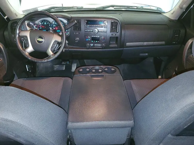 2011 CHEVROLET SILVERADO K1500 LT  