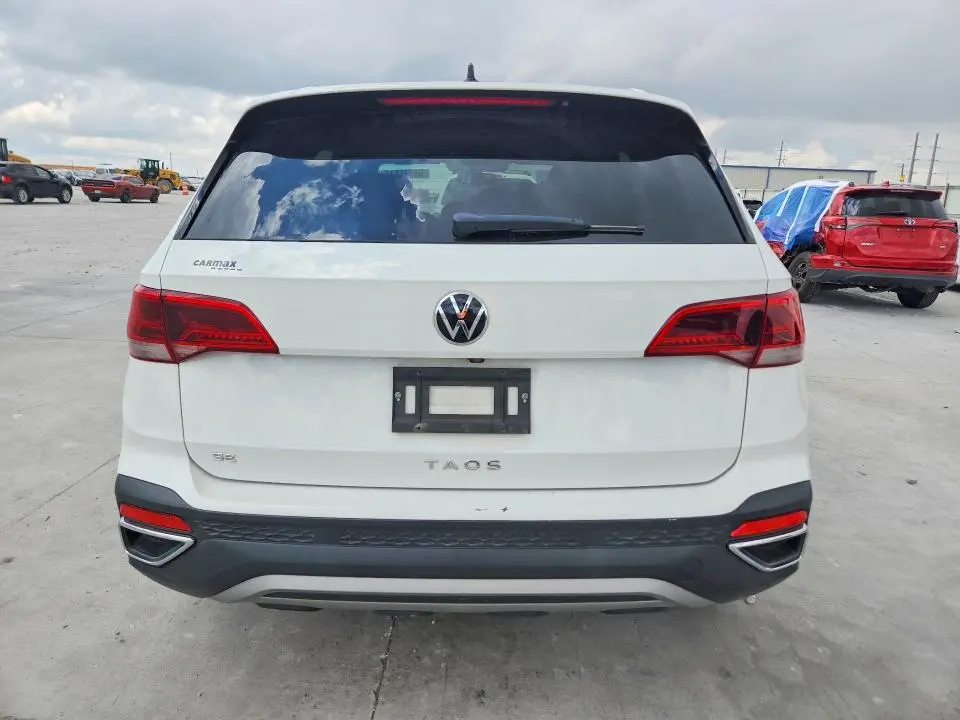 2022 VOLKSWAGEN TAOS SE  