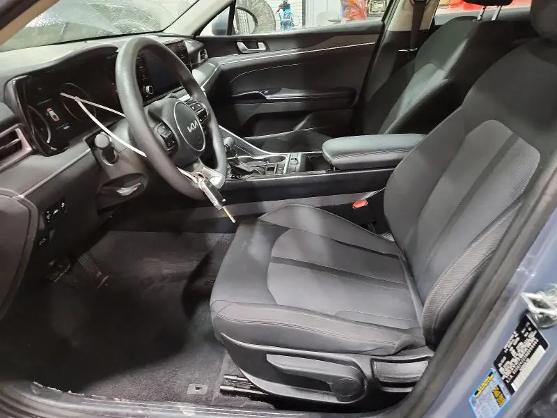 2022 KIA K5 LX  