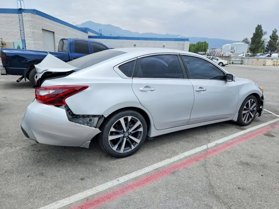2017 NISSAN ALTIMA 2.5 SR  