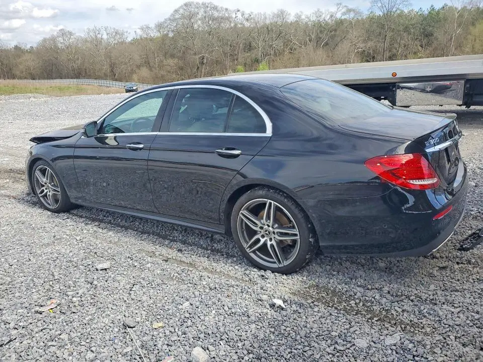 2019 MERCEDES-BENZ E 300  