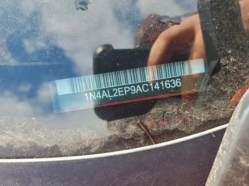 2010 NISSAN ALTIMA S  