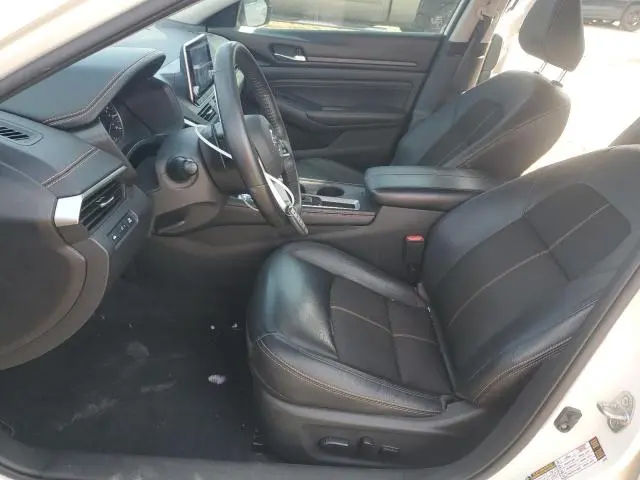 2021 NISSAN ALTIMA SR