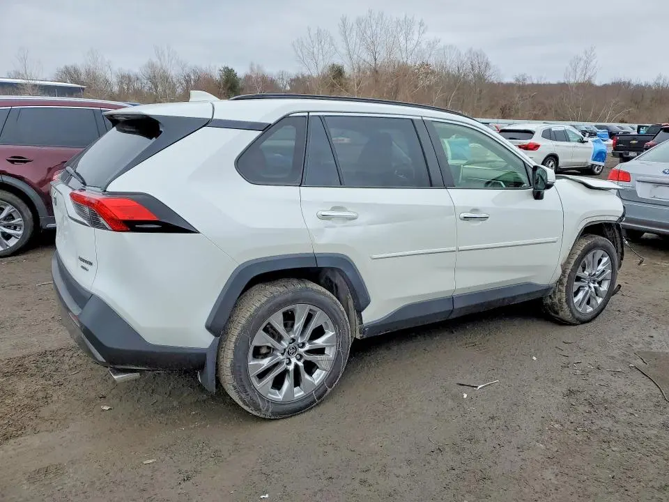 2021 TOYOTA RAV4 LIMITED  