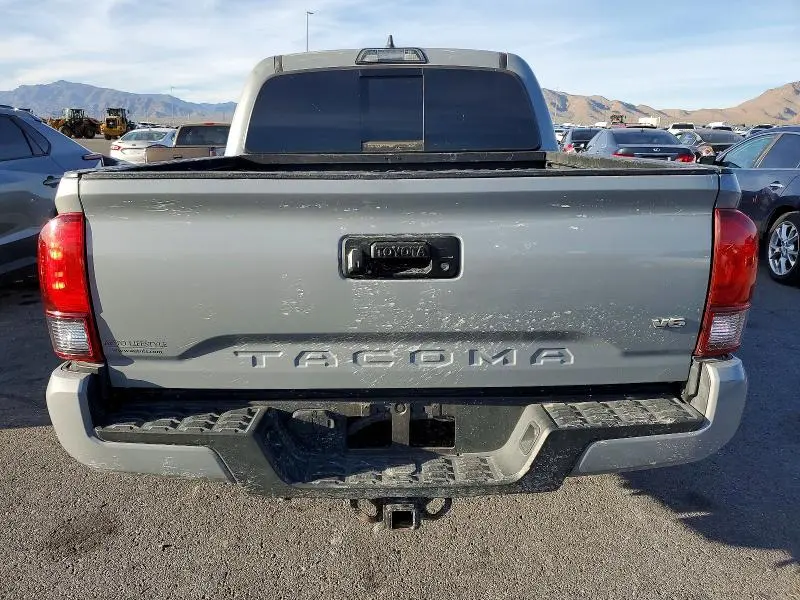 2018 TOYOTA TACOMA DOUBLE CAB  