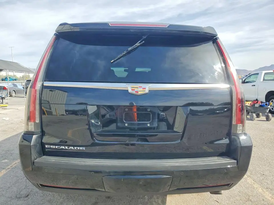 2016 CADILLAC ESCALADE ESV LUXURY  