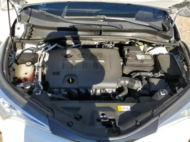 2019 TOYOTA C-HR XLE  