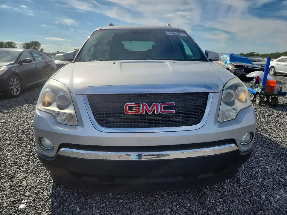 2011 GMC ACADIA SLT-1  