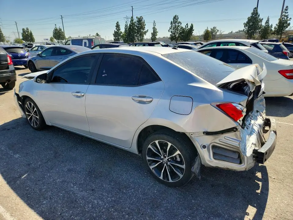 2017 TOYOTA COROLLA SE  