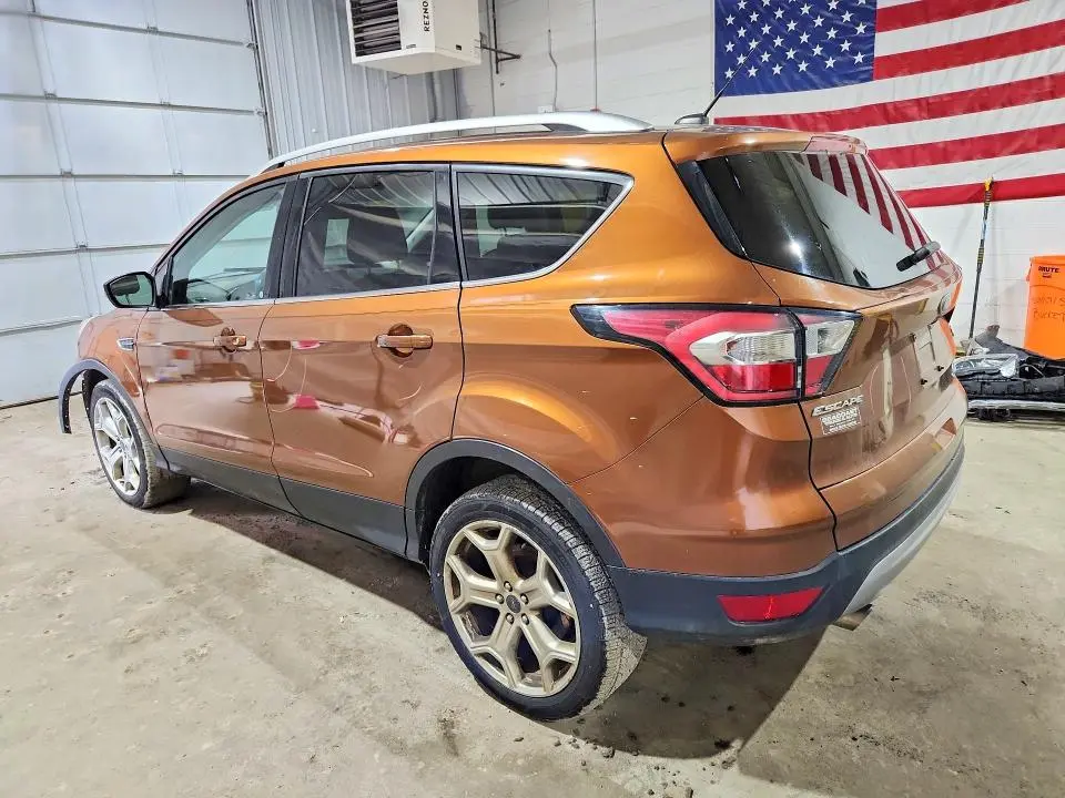 2017 FORD ESCAPE TITANIUM  