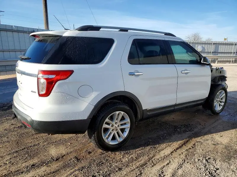 2015 FORD EXPLORER XLT  