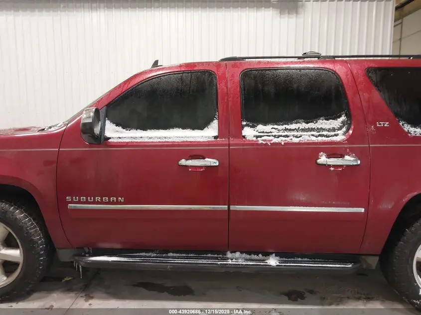 2010 CHEVROLET SUBURBAN 1500 LTZ