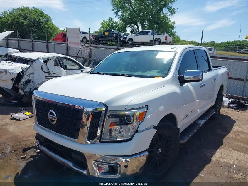 2018 NISSAN TITAN SL