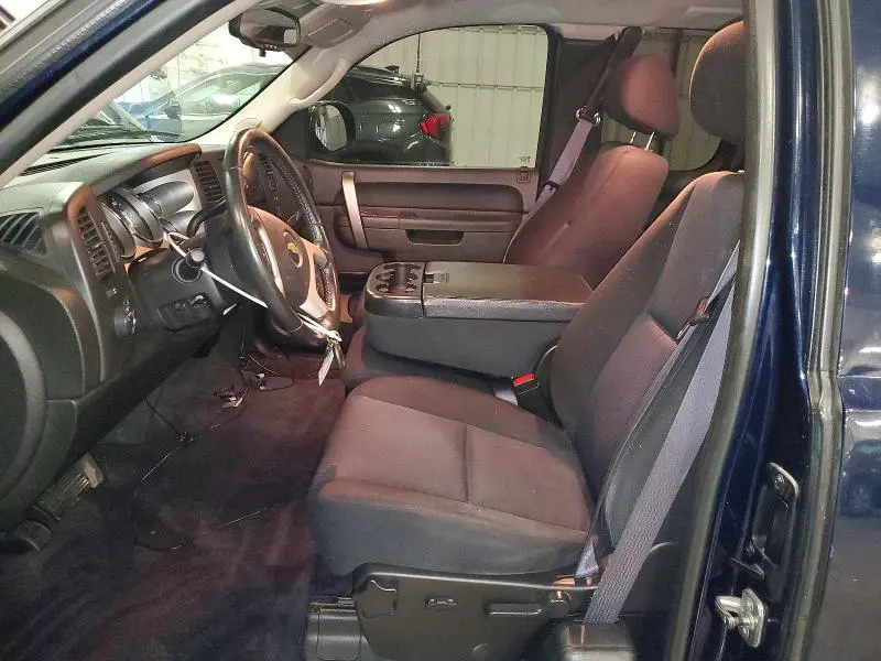 2011 CHEVROLET SILVERADO K1500 LT  