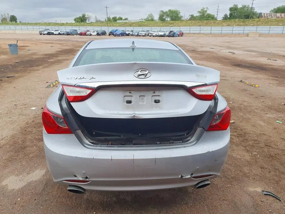 2011 HYUNDAI SONATA SE  