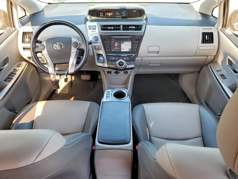 2015 TOYOTA PRIUS V FOUR  