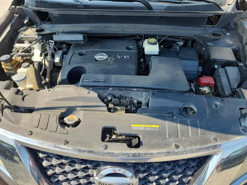 2016 NISSAN PATHFINDER SL  