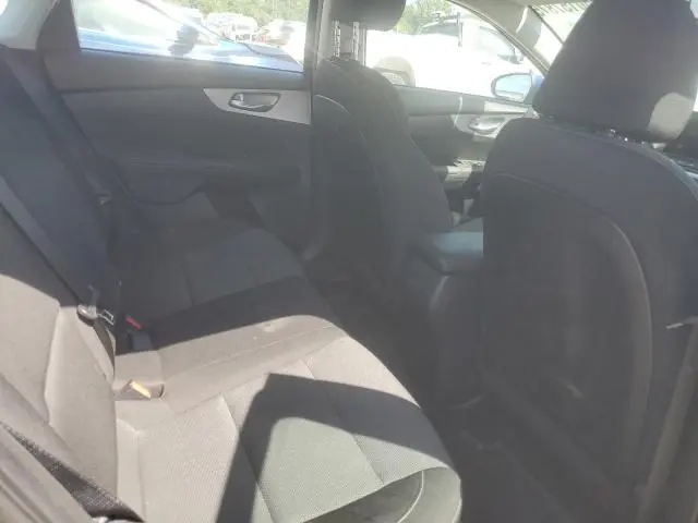 2023 KIA FORTE LX  