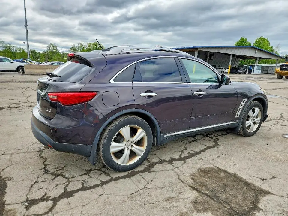 2010 INFINITI FX35 BASE  
