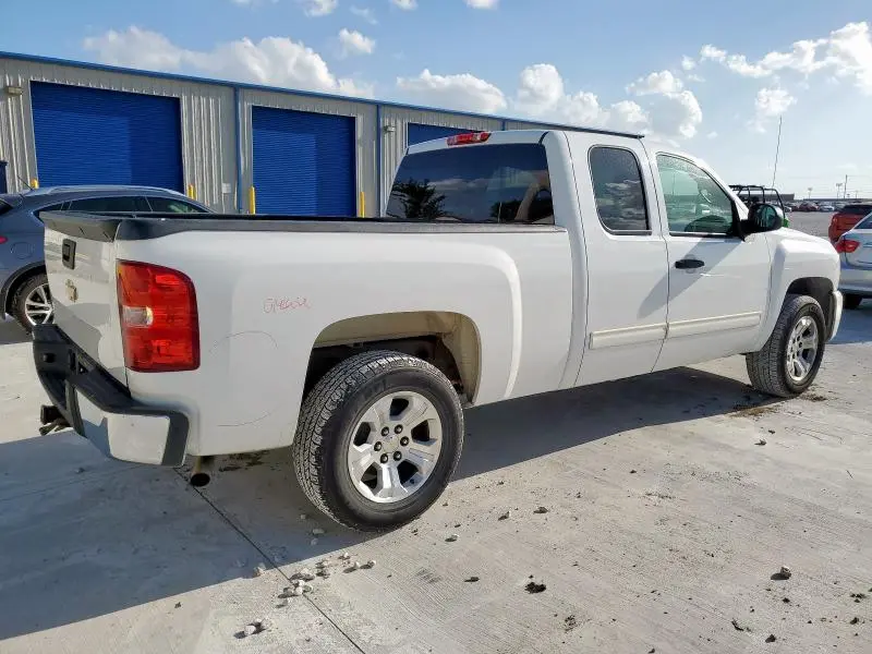 2011 CHEVROLET SILVERADO C1500 LS  