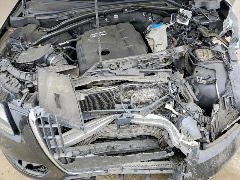 2011 AUDI Q5 PREMIUM  