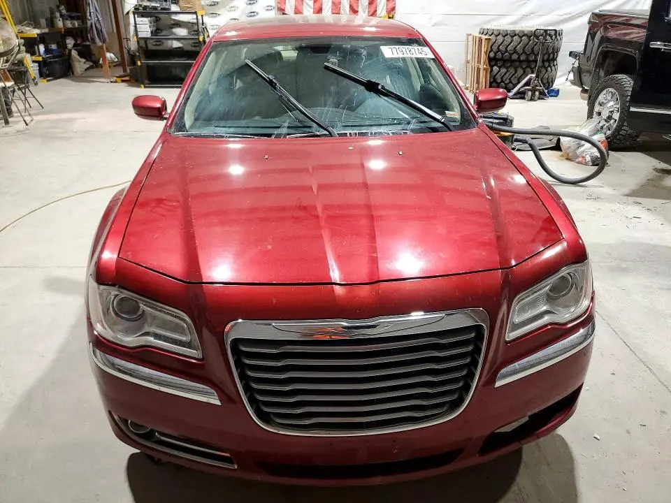 2013 CHRYSLER 300   