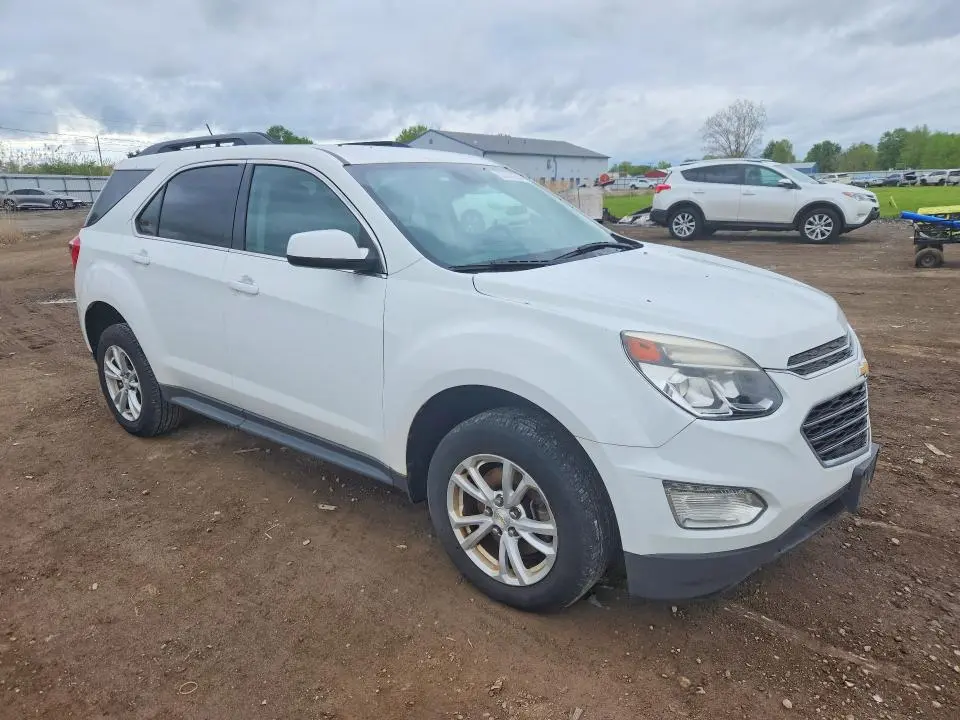 2017 CHEVROLET EQUINOX LT  
