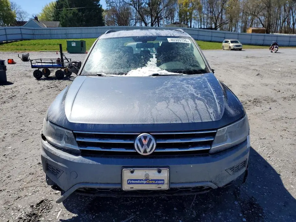 2021 VOLKSWAGEN TIGUAN SE  
