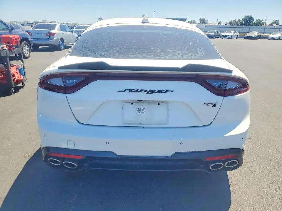 2021 KIA STINGER GT2  