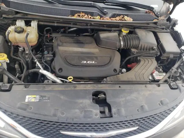 2018 CHRYSLER PACIFICA TOURING L PLUS  