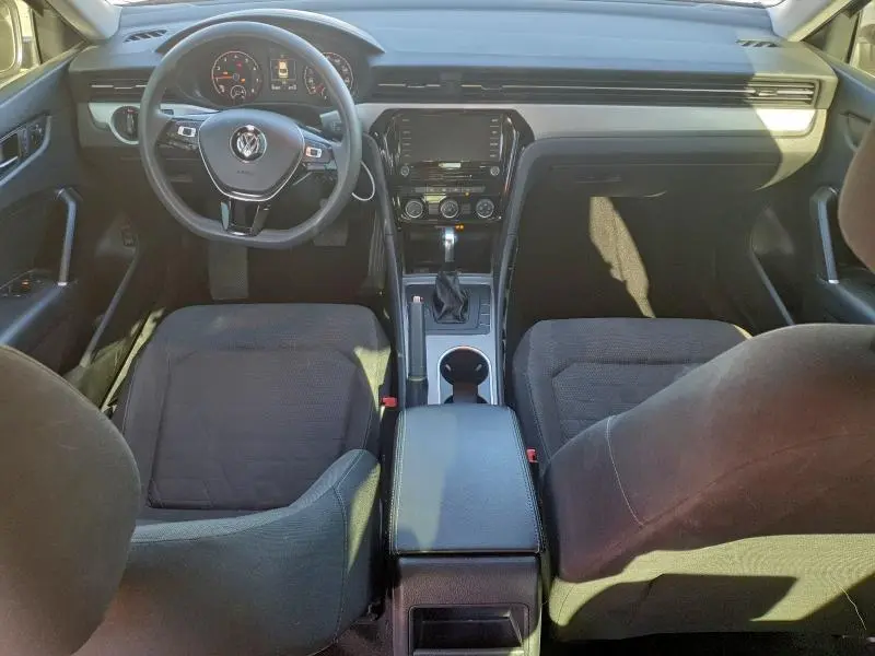 2020 VOLKSWAGEN PASSAT S  